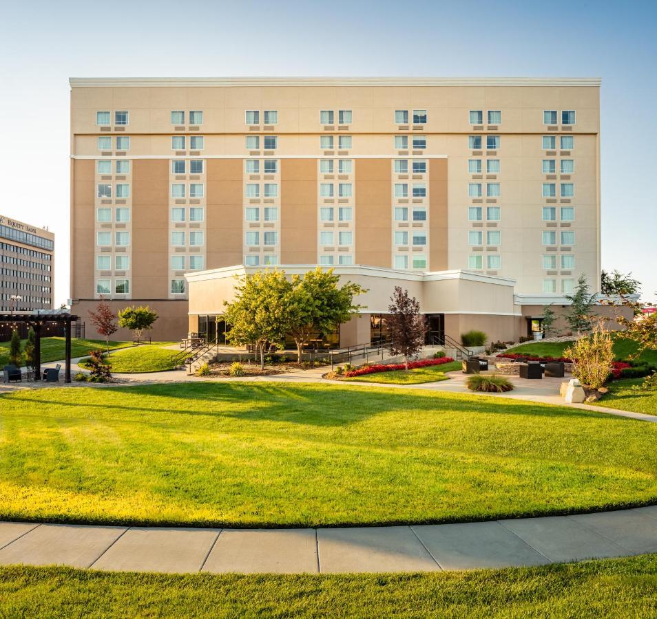 Holiday Inn Wichita East I-35, An Ihg Hotel Exterior photo