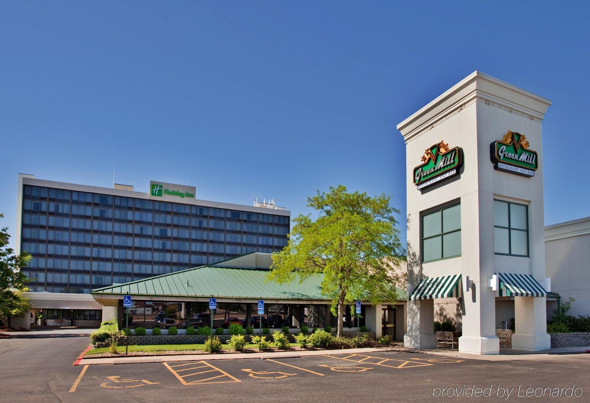 Holiday Inn Wichita East I-35, An Ihg Hotel Exterior photo