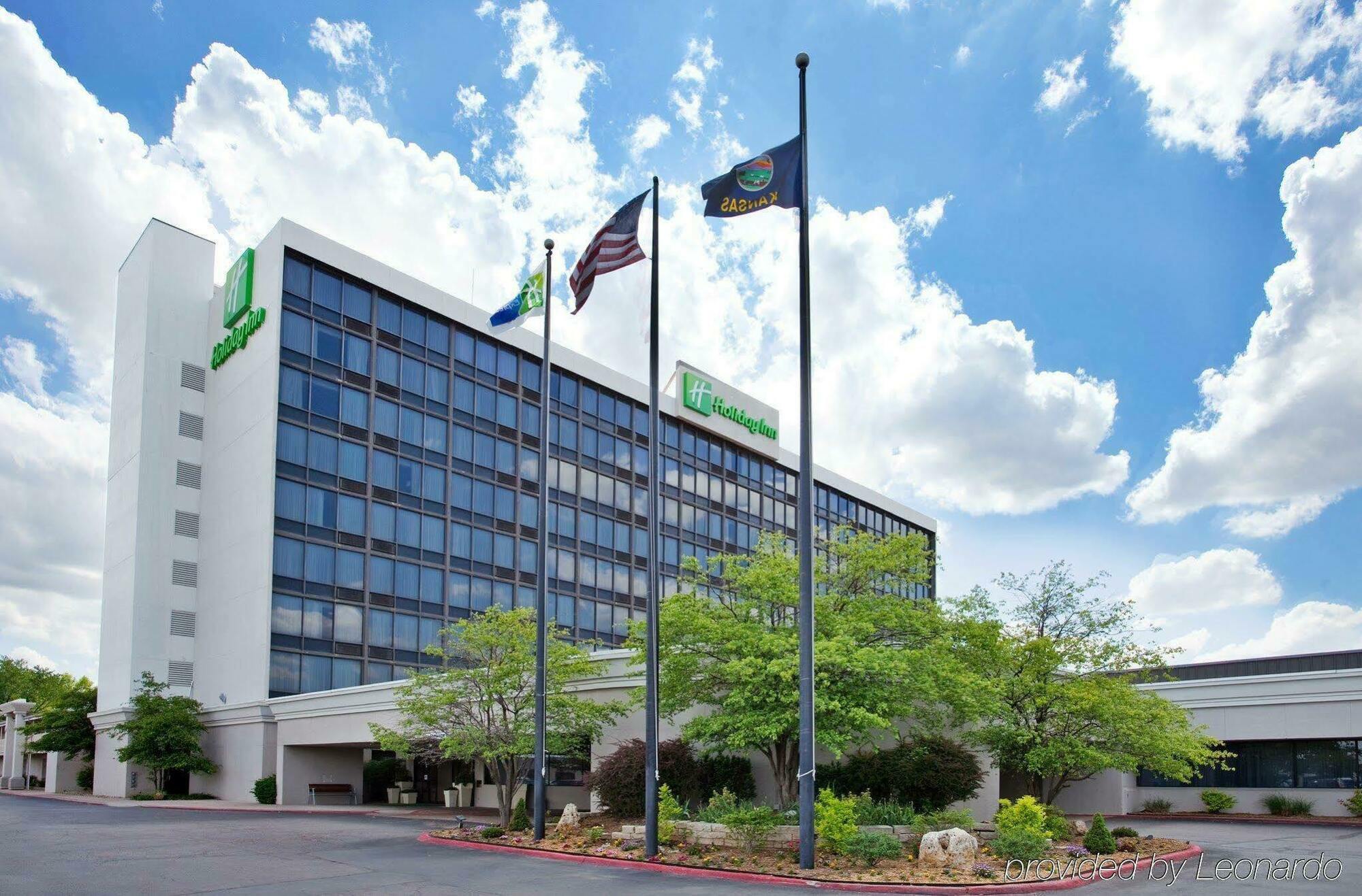 Holiday Inn Wichita East I-35, An Ihg Hotel Exterior photo