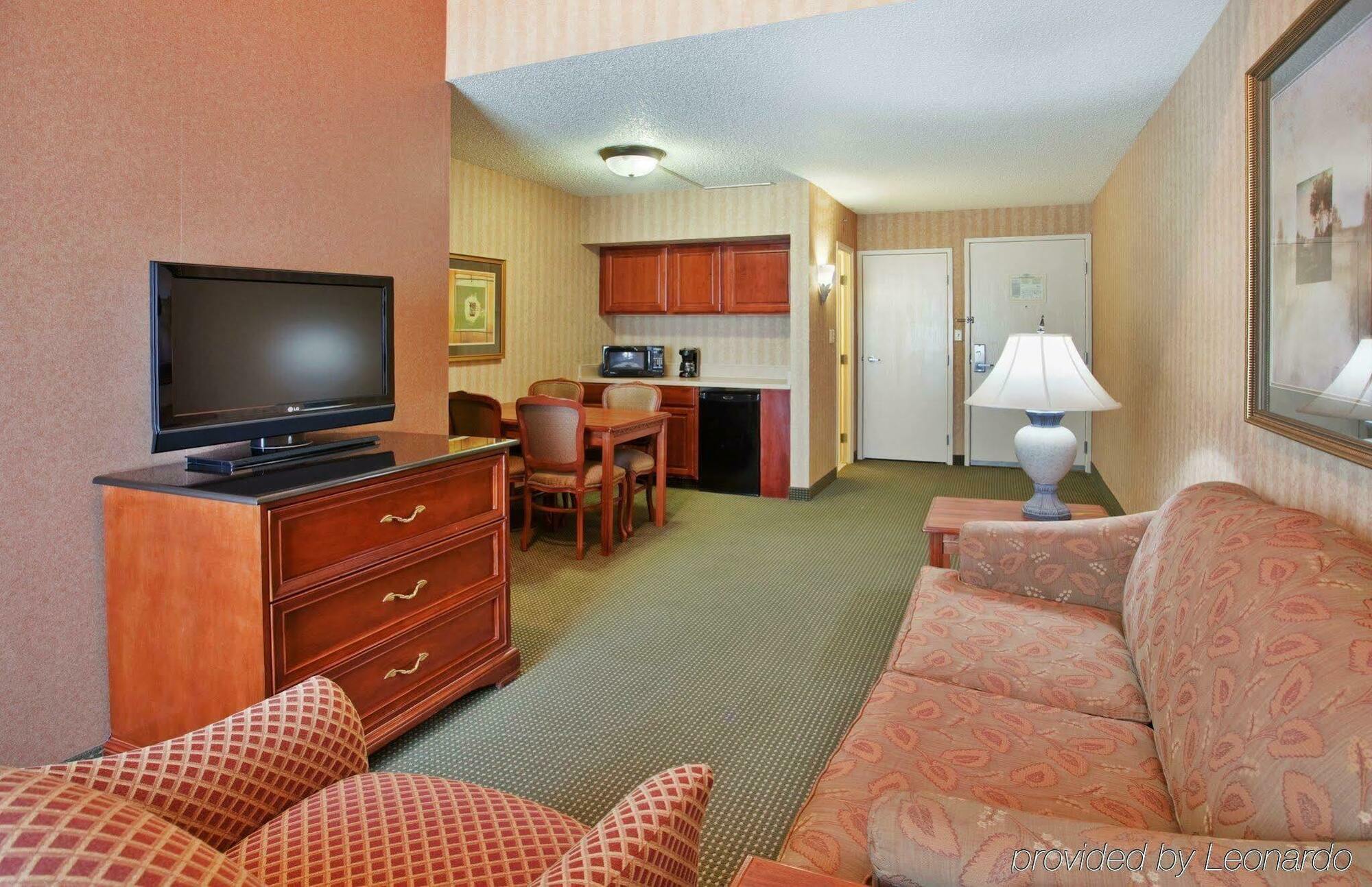 Holiday Inn Wichita East I-35, An Ihg Hotel Room photo